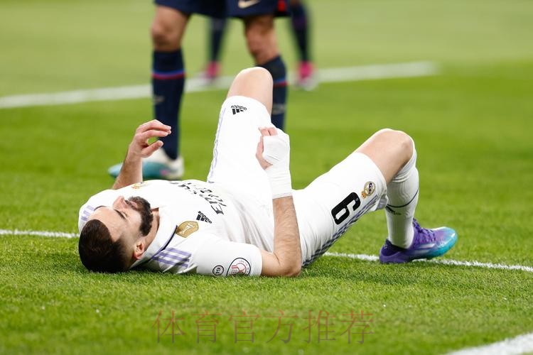 记者:本泽马仍然单独训练 门迪已参加球队合练 记者:本泽马仍然单独训练 门迪已参加球队合练